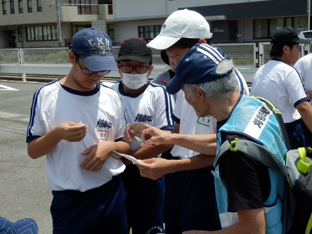IMG_1724　試薬を使った水質分析